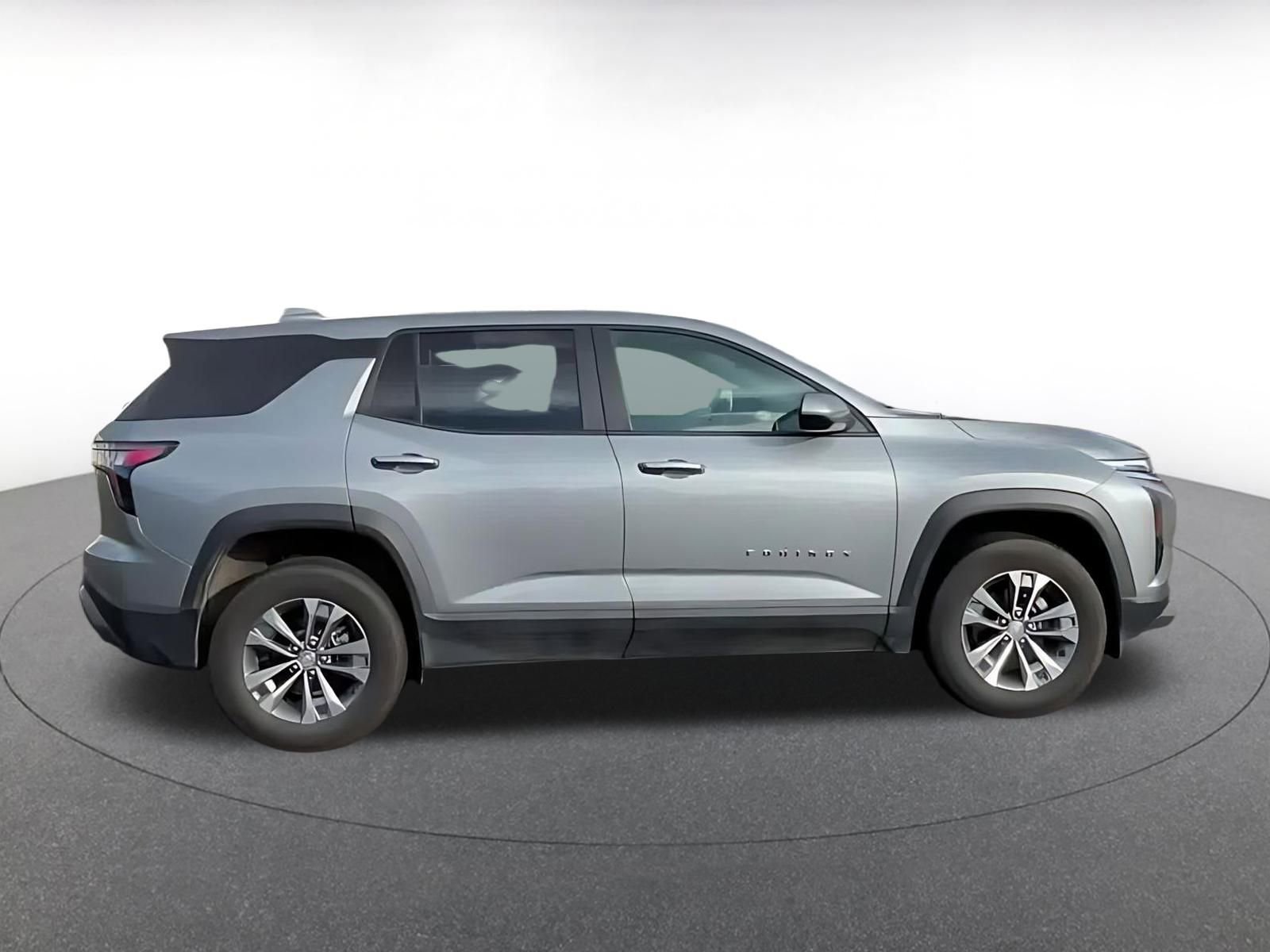 Used 2025 Chevrolet Equinox LT image 16