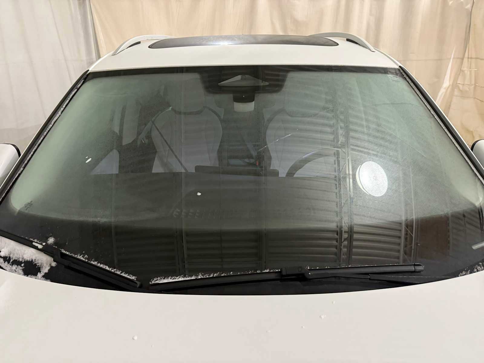 Certified 2025 Volkswagen Tiguan SE w/ Panoramic Sunroof Package image 14