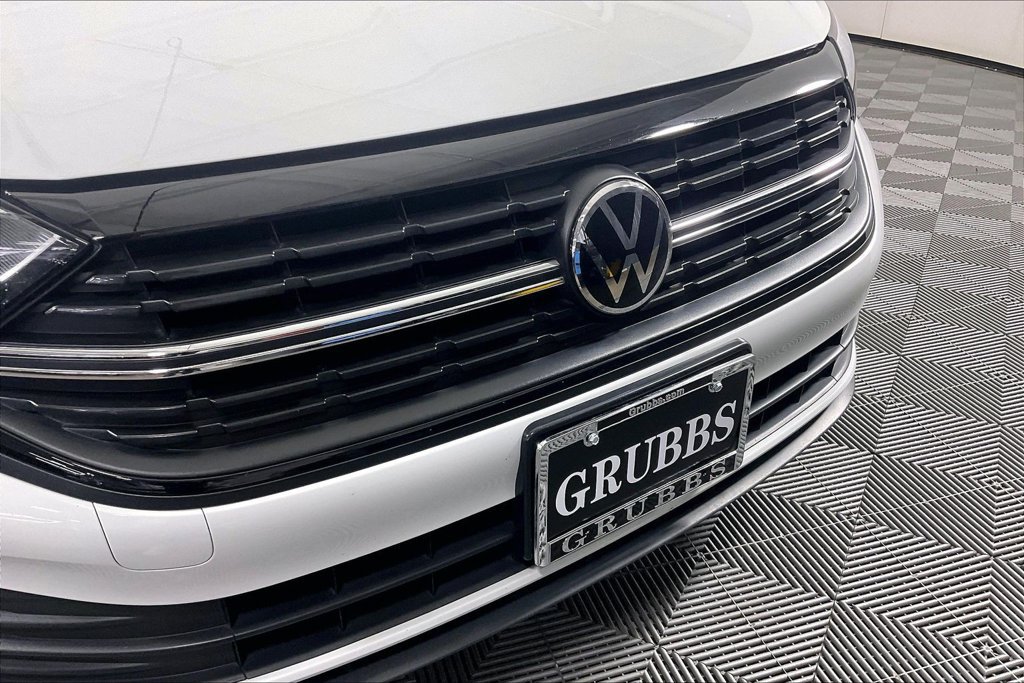 Used 2024 Volkswagen Jetta Sport FWD image 34