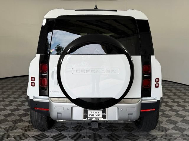 Used 2025 Land Rover Defender 110 S AWD/4WD image 7