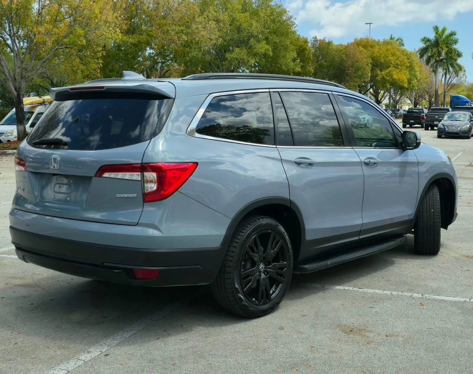 Used 2022 Honda Pilot Special Edition image 2