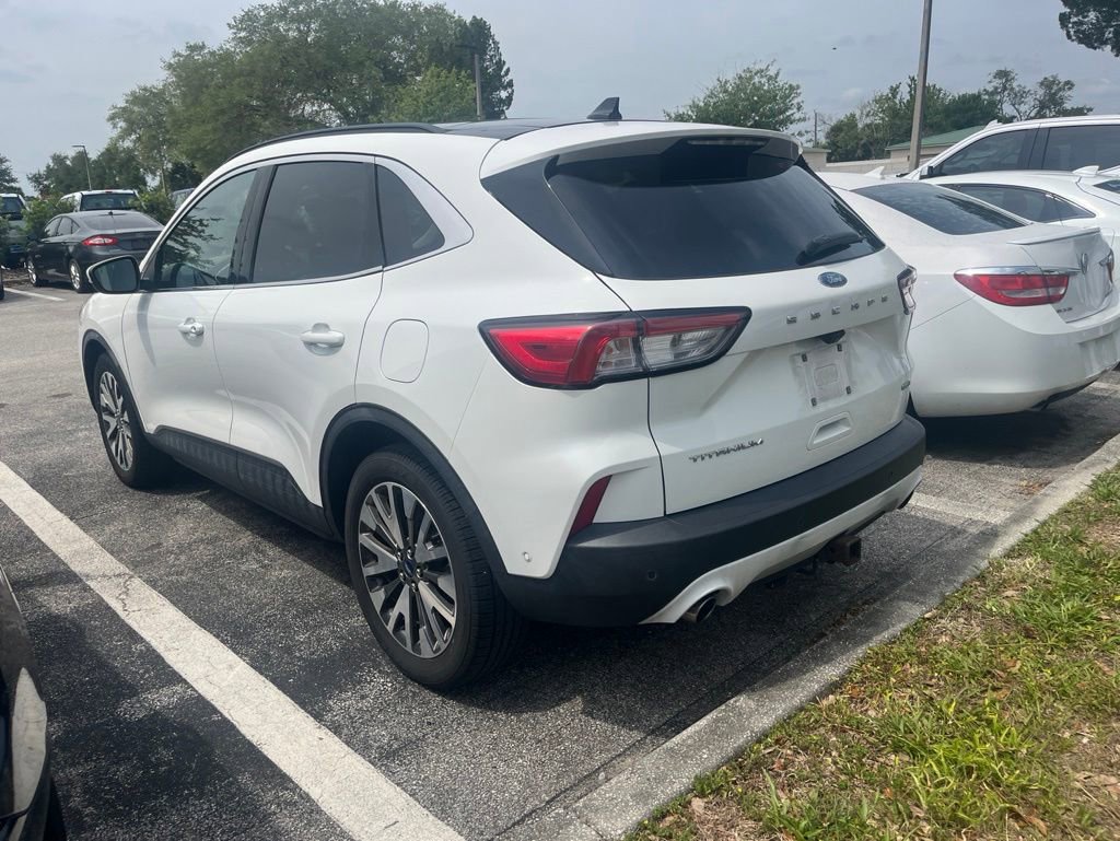 Used 2020 Ford Escape Titanium w/ Titanium Premium Package 2.0 AWD/4WD image 4