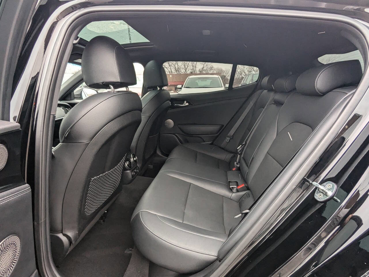 Used 2023 Kia Stinger GT-Line w/ Sun & Sound Package image 12