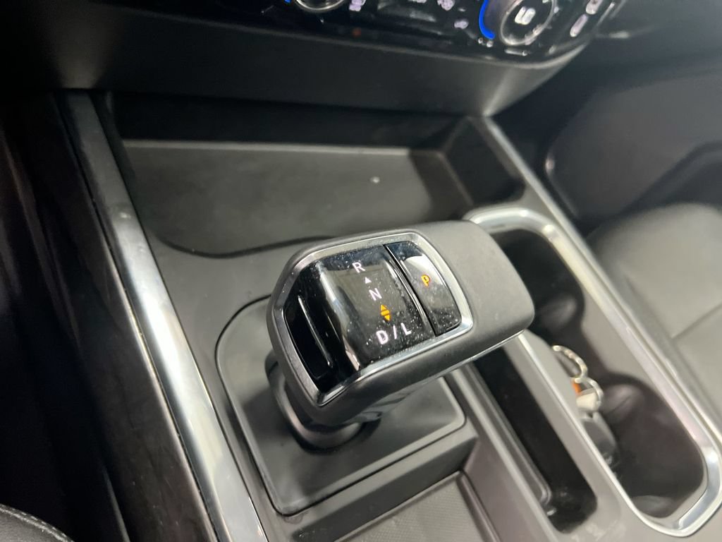 Used 2023 Chevrolet Silverado 1500 LTZ w/ LTZ Convenience Package II AWD/4WD image 18