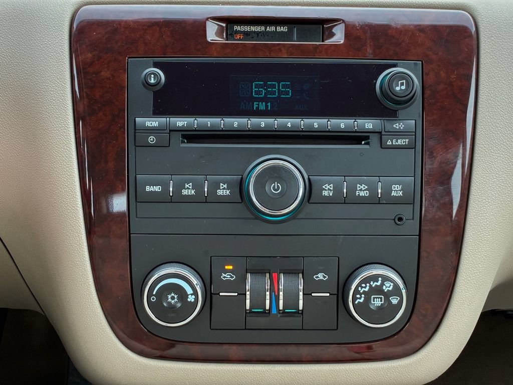 Used 2006 Chevrolet Impala LT FWD image 12