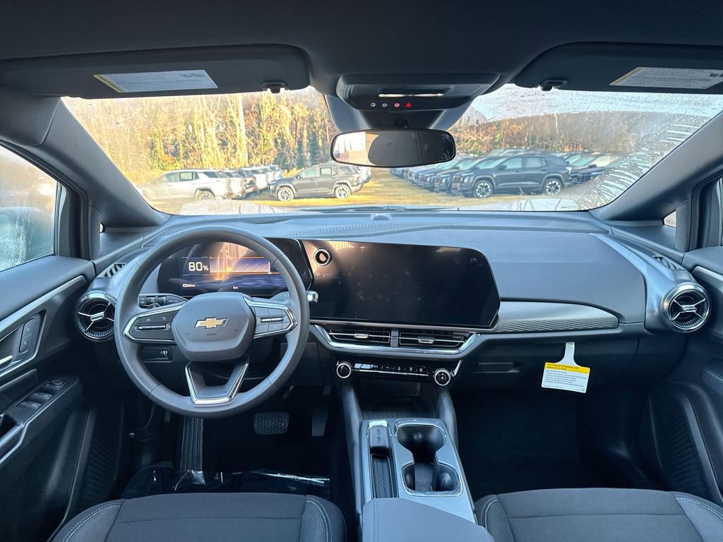 New 2026 Chevrolet Equinox EV LT image 30