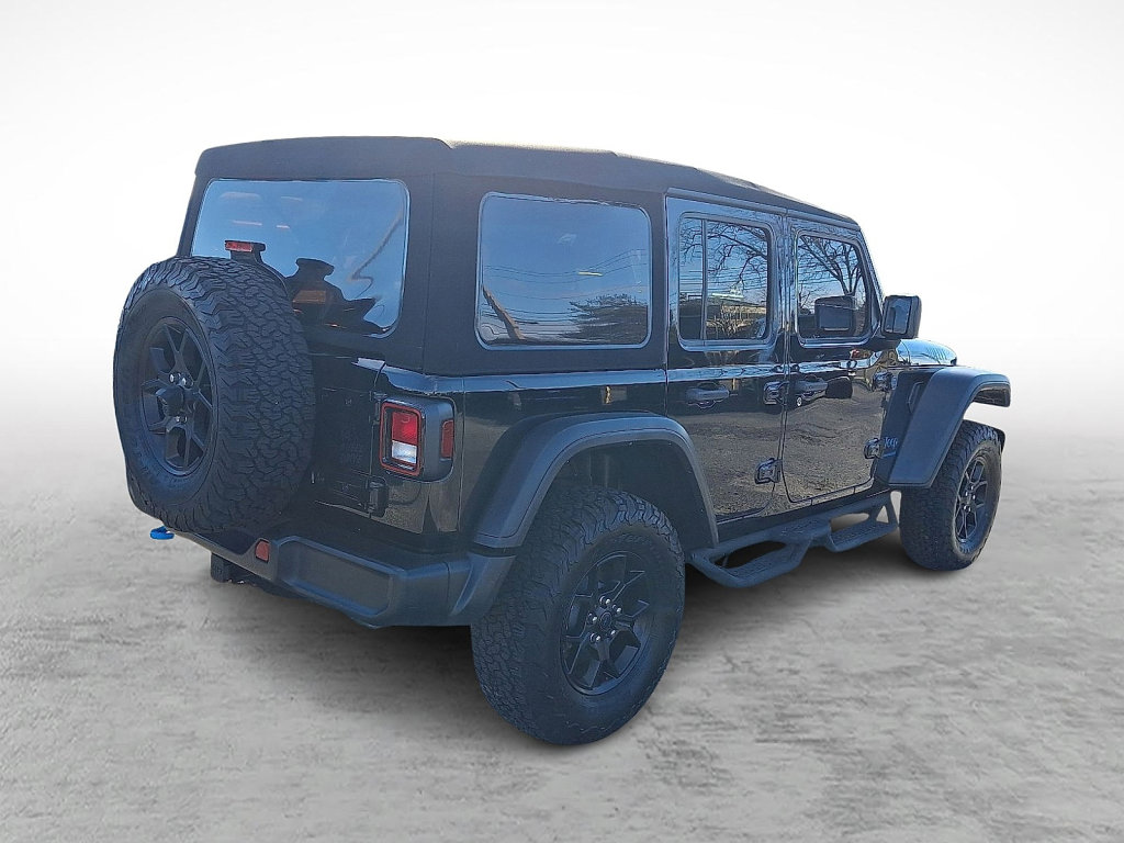 Used 2024 Jeep Wrangler Unlimited image 5