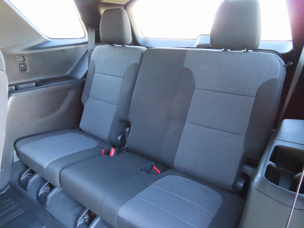 Certified 2023 Chevrolet Traverse LT image 32