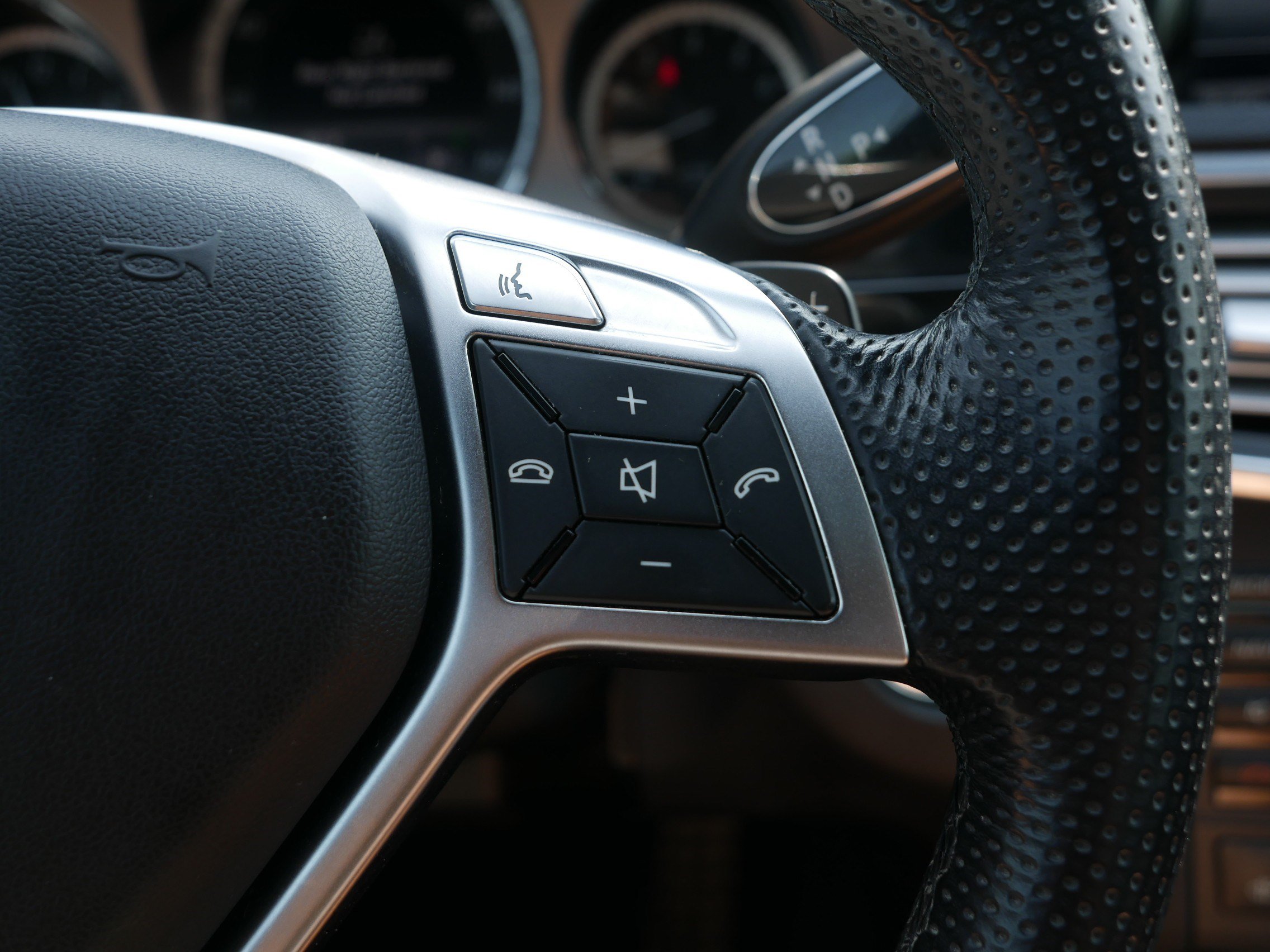 Used 2013 Mercedes-Benz E 350 4MATIC Sedan image 30
