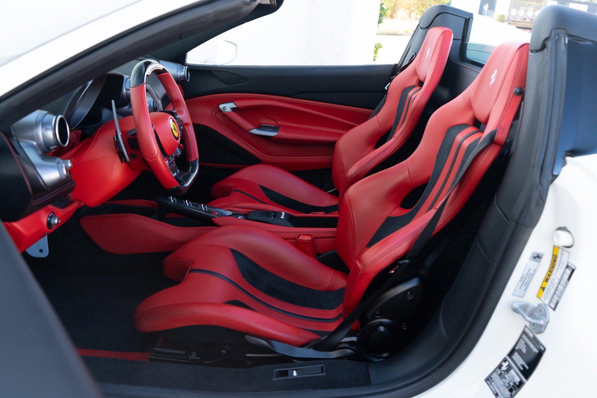 Used 2023 Ferrari F8 Tributo image 20