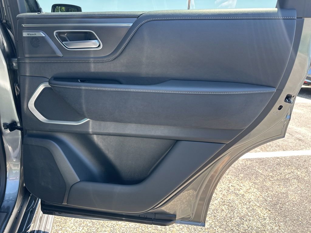 New 2026 INFINITI QX80 Luxe w/ Cargo Package AWD/4WD image 21