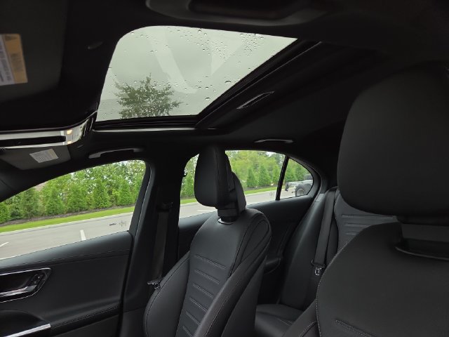 Used 2023 Mercedes-Benz C 300 4MATIC Sedan image 25