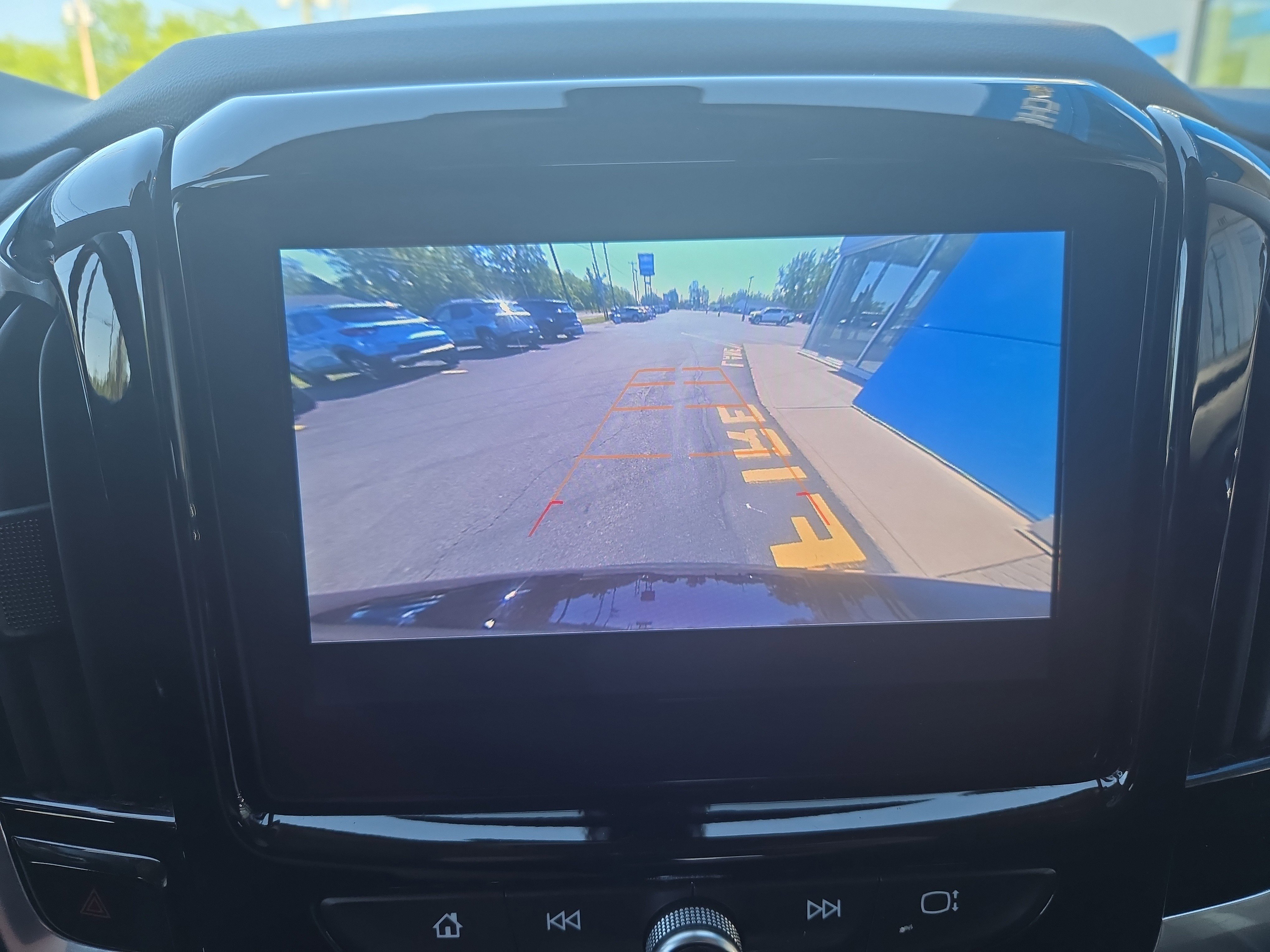 Used 2021 Chevrolet Traverse LT AWD/4WD image 10