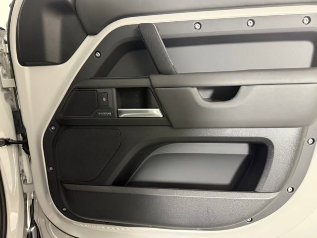 New 2026 Land Rover Defender 110 X image 30