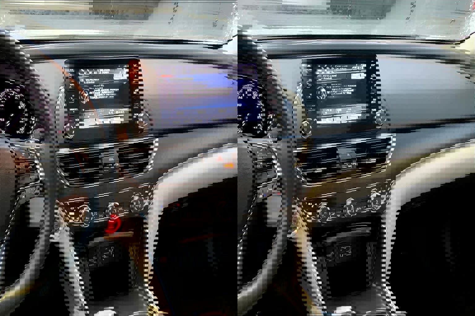 Used 2021 Honda Accord Touring image 7