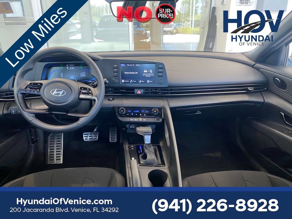 Certified 2025 Hyundai Elantra Sport FWD image 36