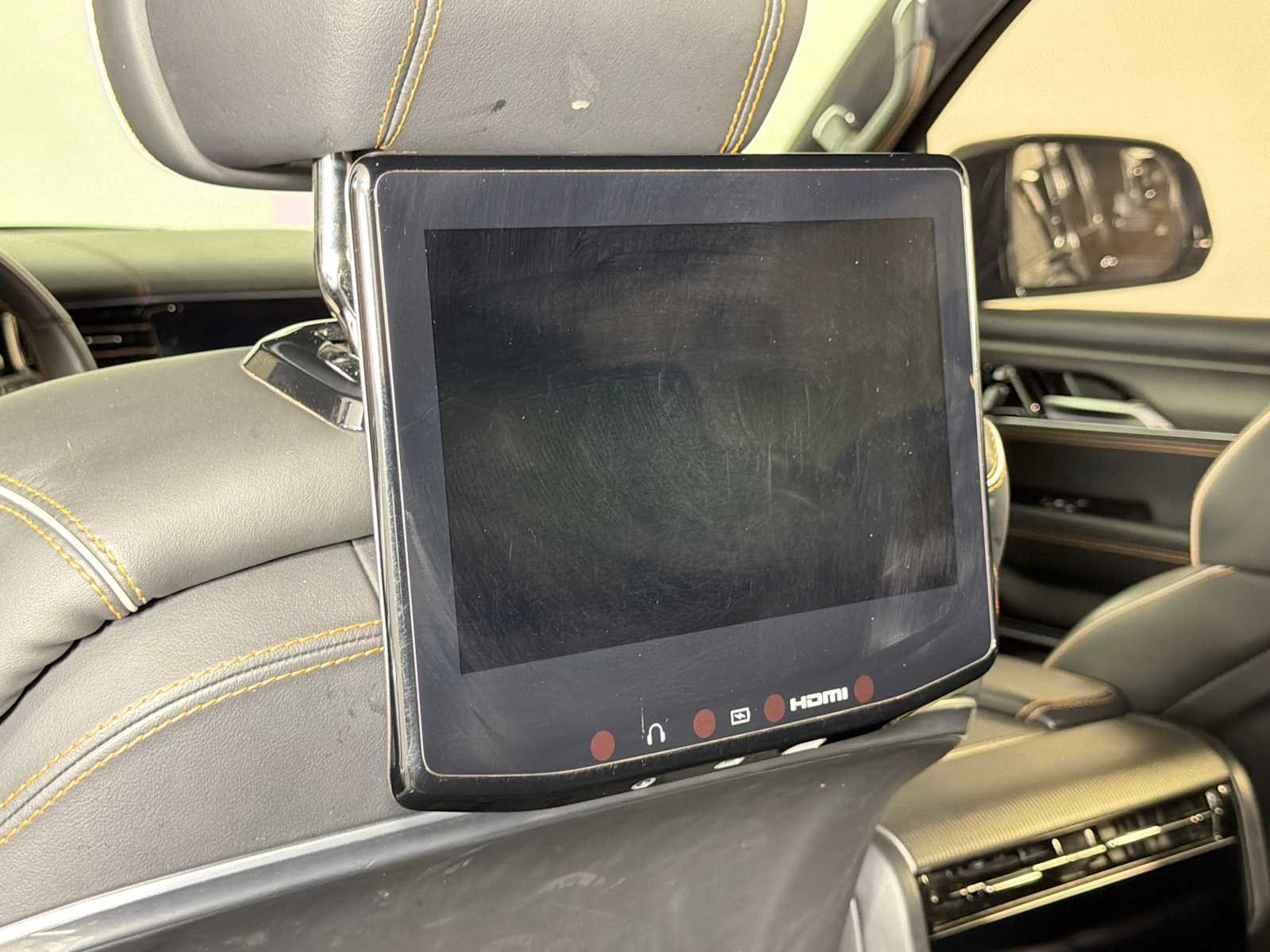 Used 2023 Jeep Grand Wagoneer Series III w/ Rear Seat Video Group 1 AWD/4WD image 25