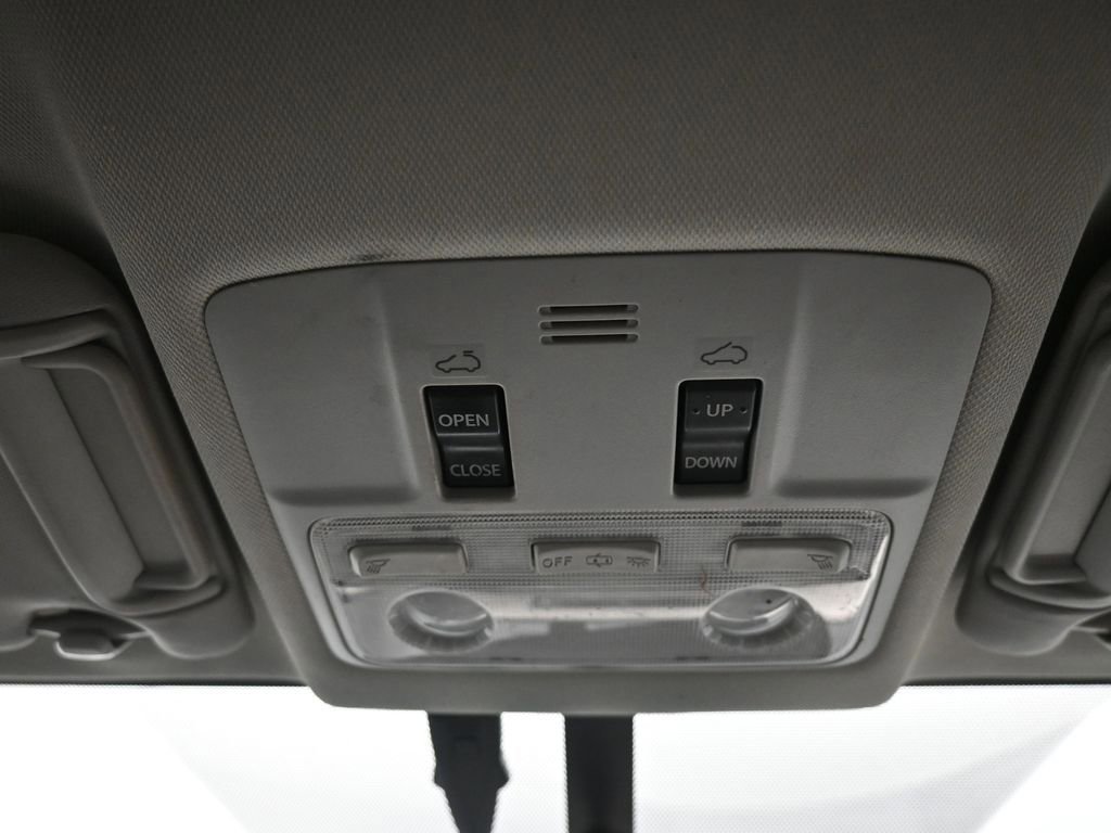 Used 2014 Toyota RAV4 XLE image 17