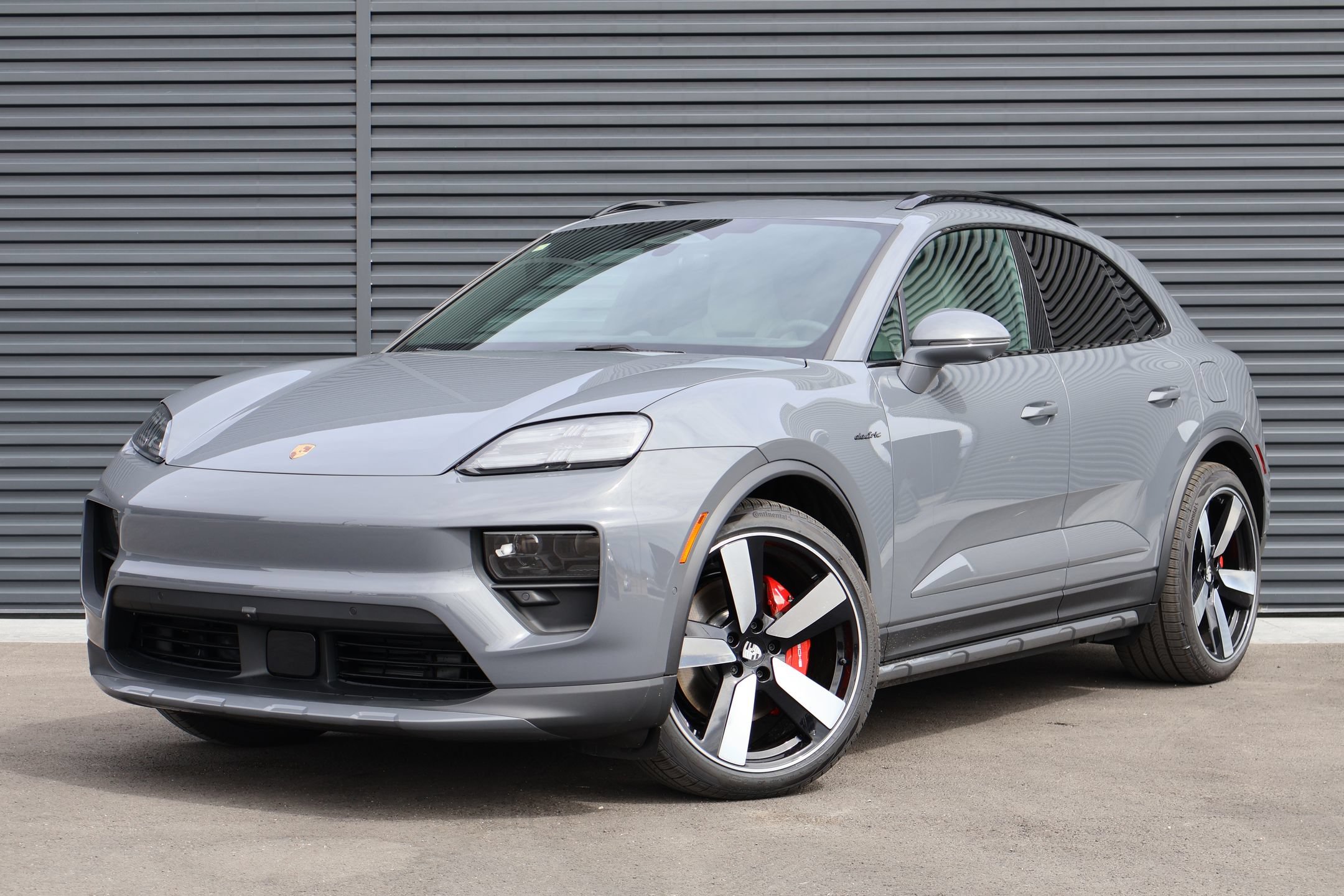 New 2026 Porsche Macan 4S Electric
