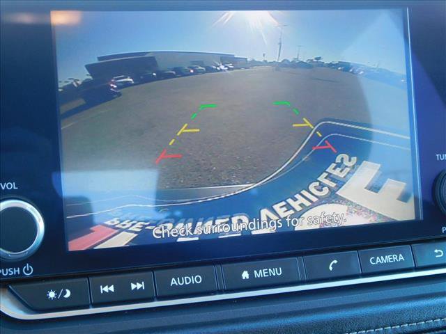Used 2025 Nissan Rogue SV FWD image 20