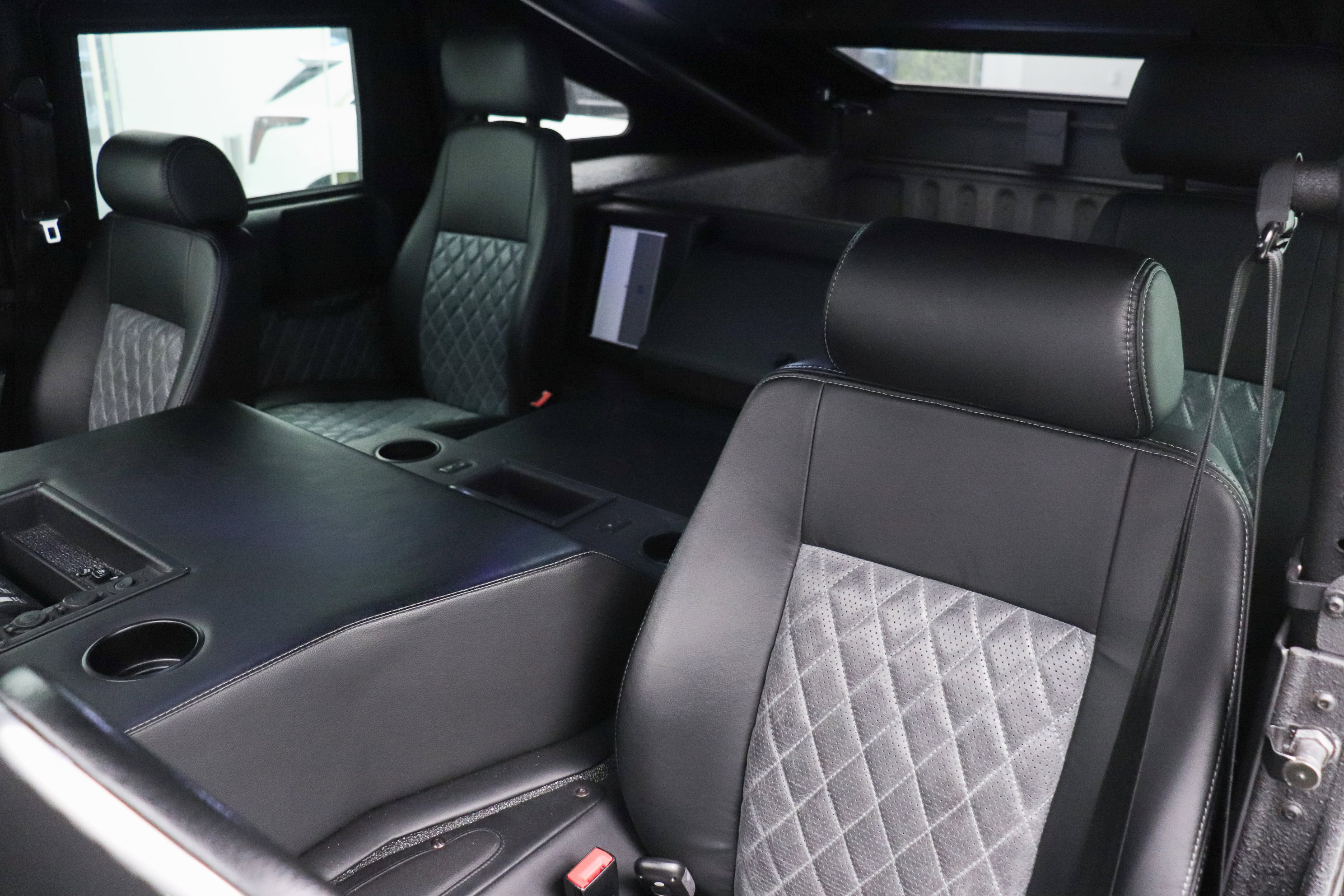 Used 1995 HUMMER H1 4-Door Wagon image 9