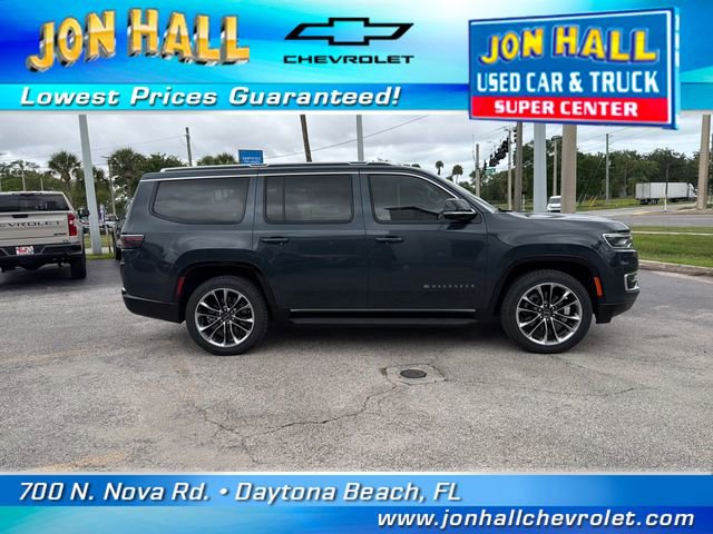 Used 2023 Jeep Wagoneer Series II w/ Premium Group I AWD/4WD image 16