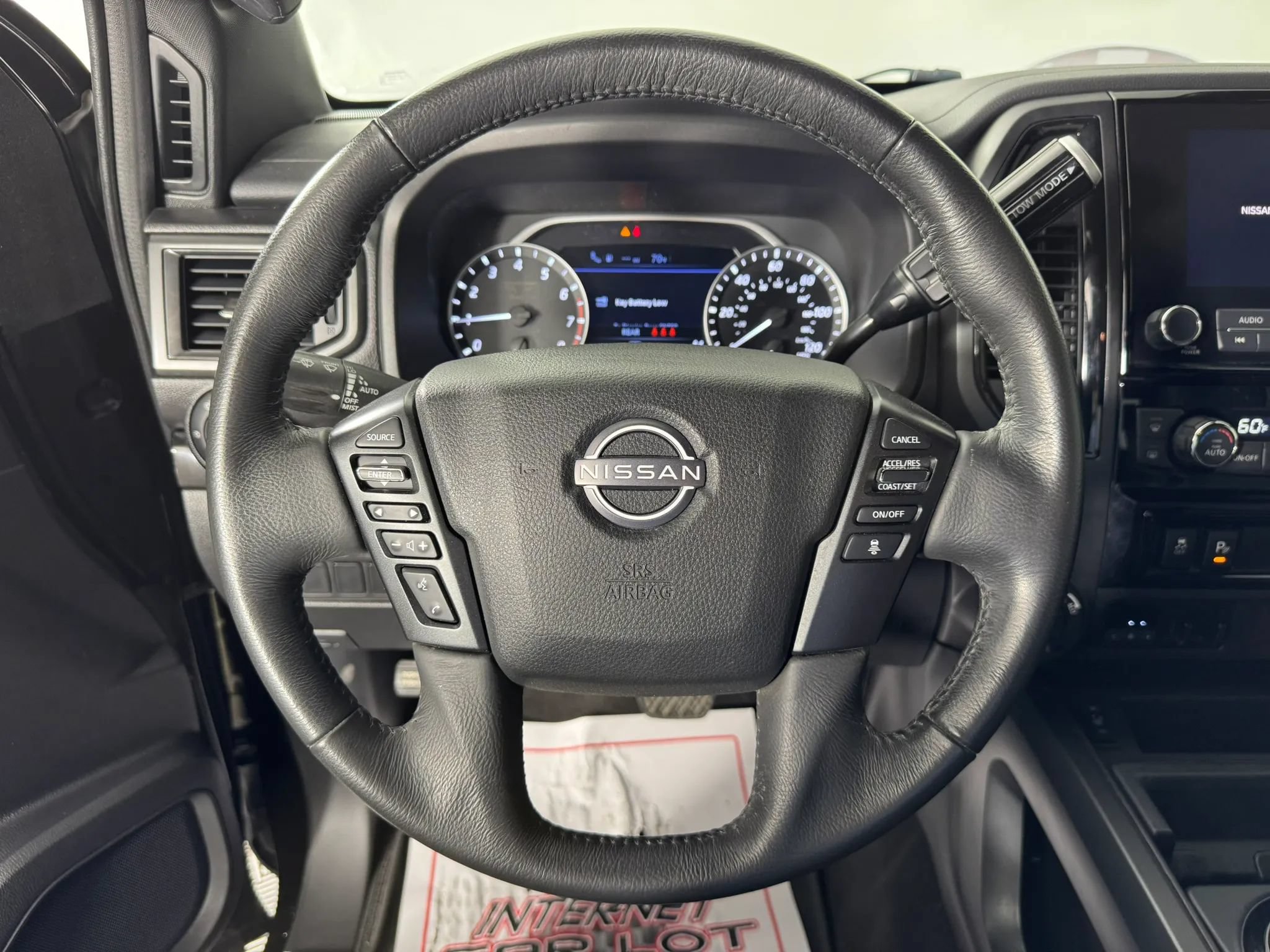 Used 2024 Nissan Titan SV w/ SV Convenience Package AWD/4WD image 13