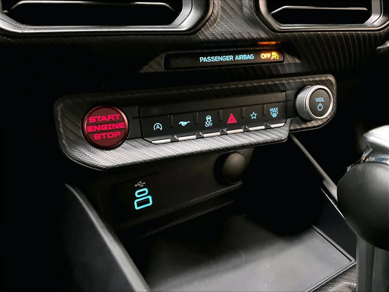 Used 2025 Ford Mustang GT RWD image 37