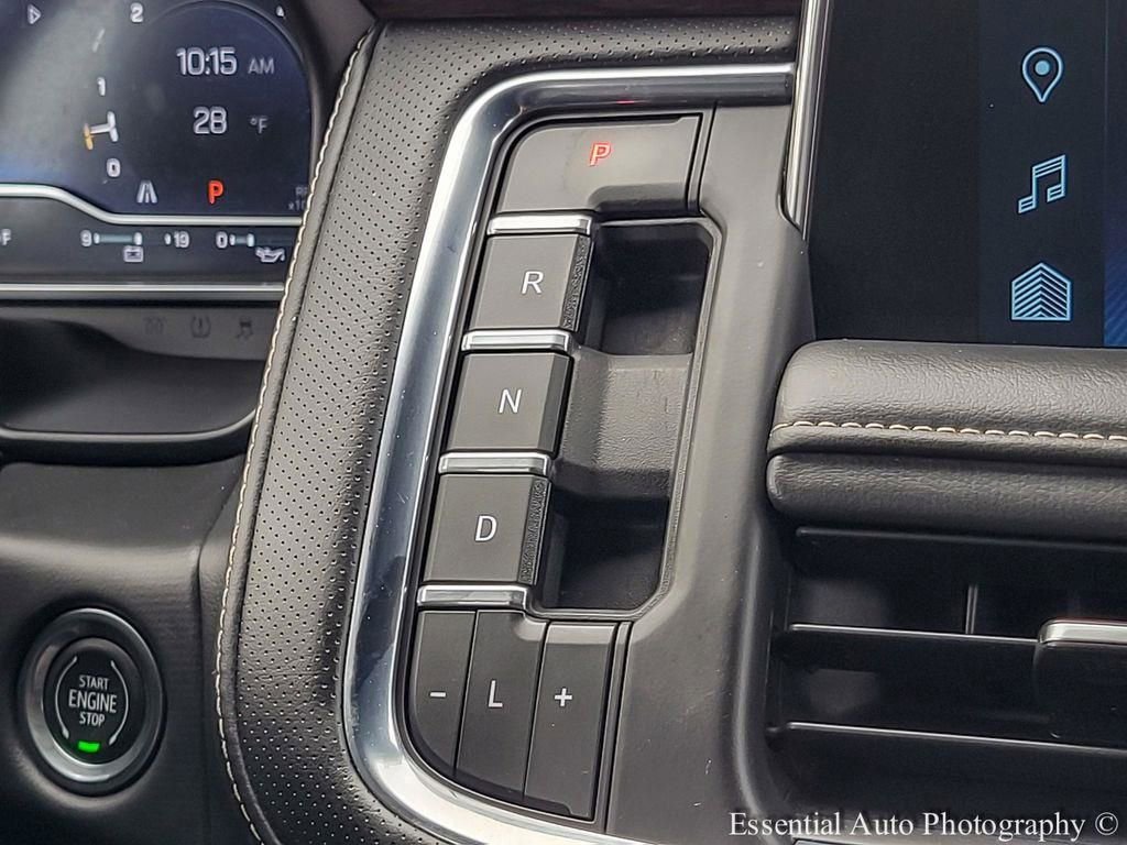 Used 2023 Chevrolet Suburban Premier image 22