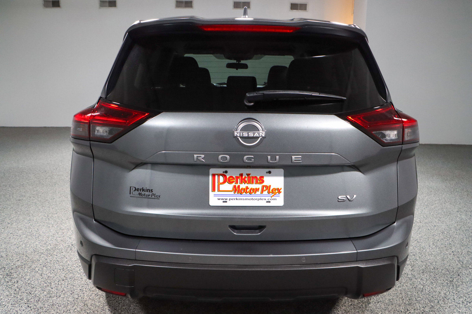 Used 2024 Nissan Rogue SV image 8