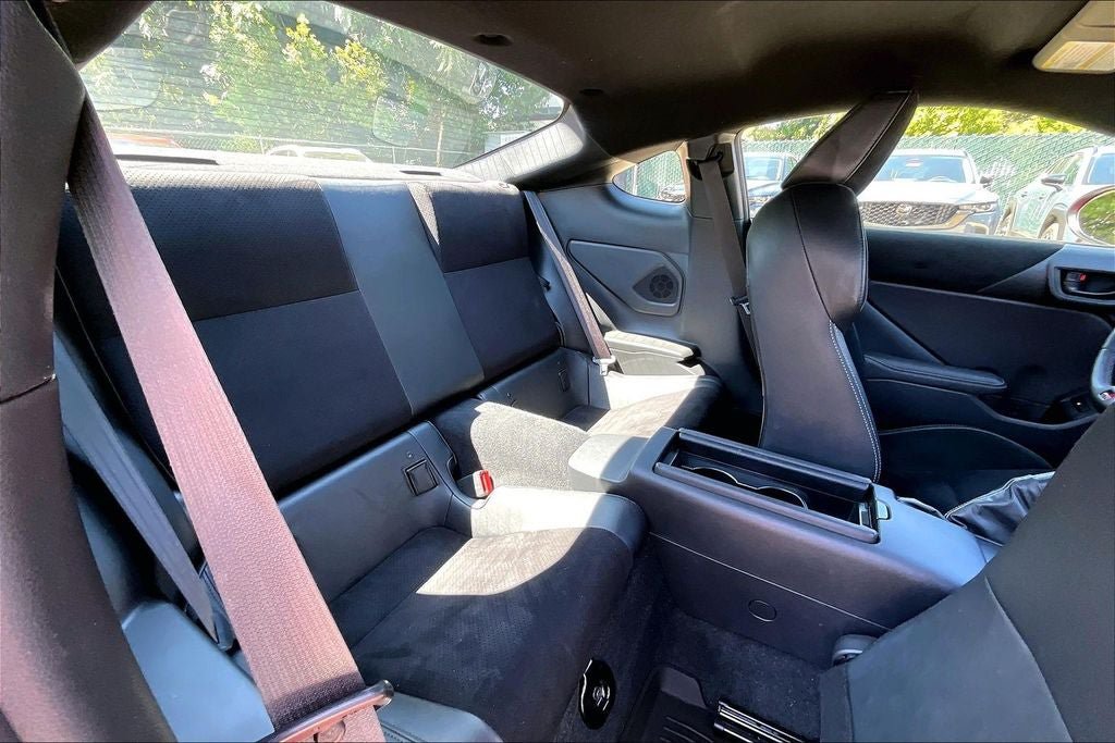 Used 2025 Toyota GR86 Premium w/ ALL Weather Mat Package (TMS) RWD image 20