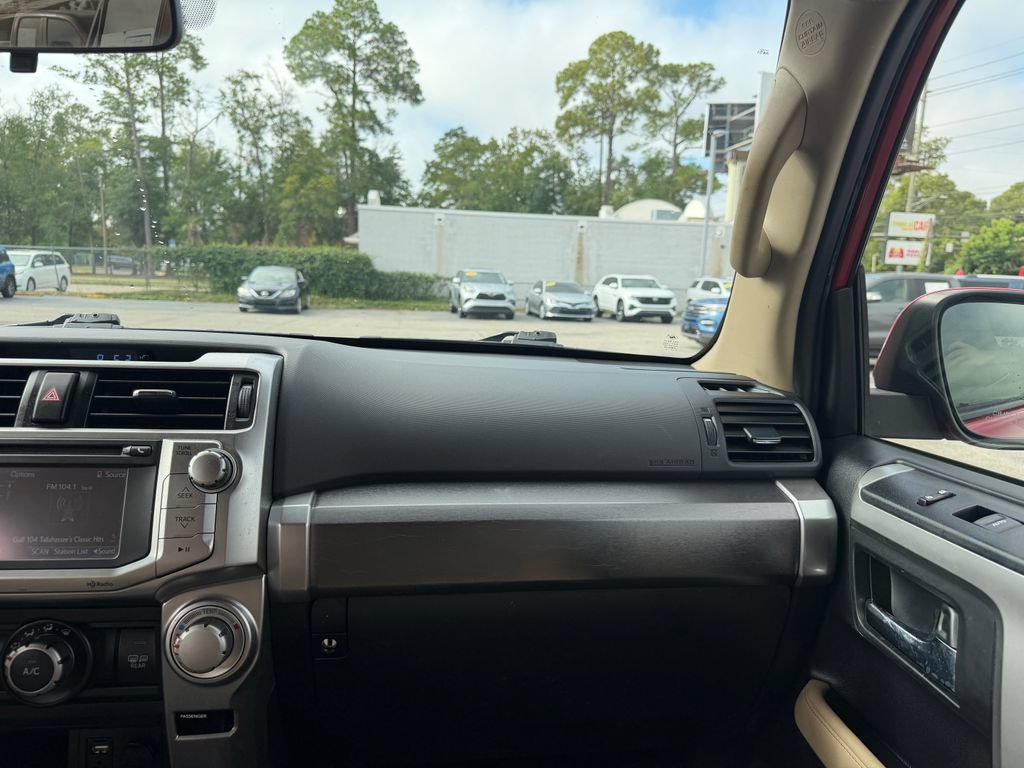 Used 2014 Toyota 4Runner SR5 AWD/4WD image 15