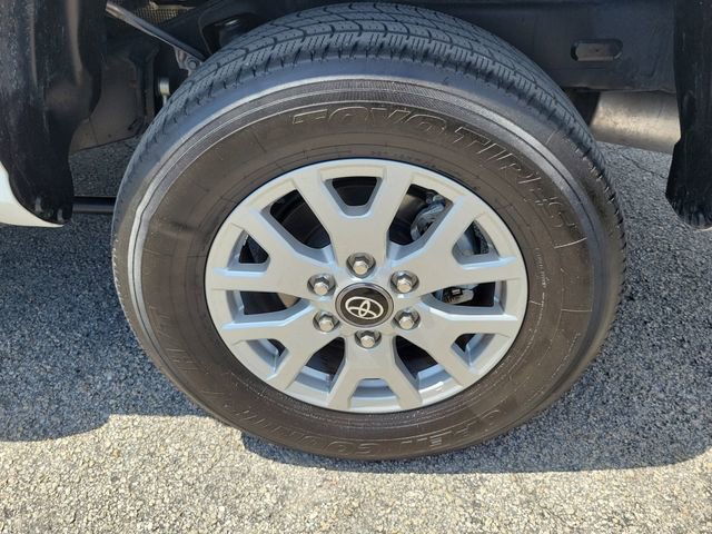 Used 2024 Toyota Tacoma SR5 RWD image 5