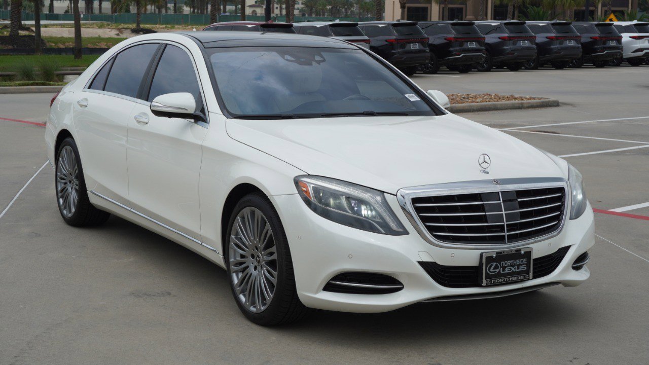 Used 2017 Mercedes-Benz S 550 Sedan image 3