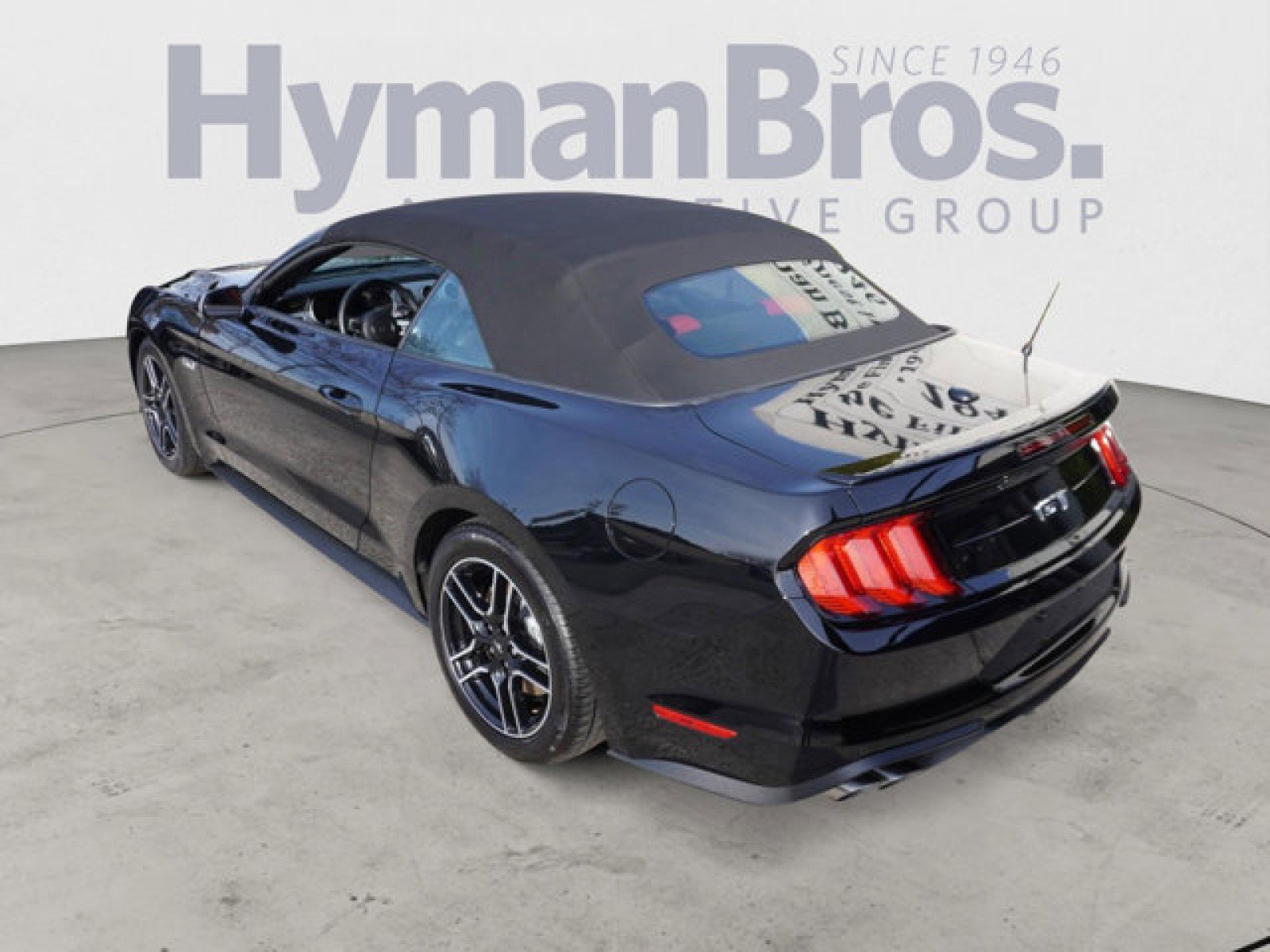 Used 2022 Ford Mustang GT Premium w/ Equipment Group 401A image 7