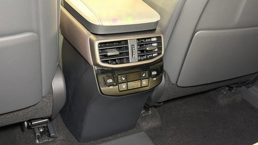 Certified 2025 Lexus RX 450h AWD w/ Convenience Package image 16