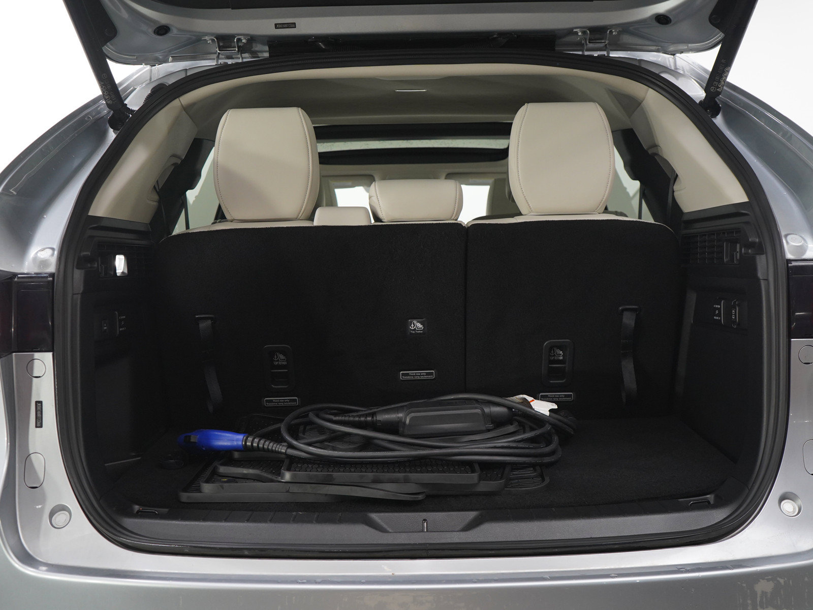 Used 2024 MAZDA CX-90 Plug-In Hybrid w/ Premium Plus AWD/4WD image 19