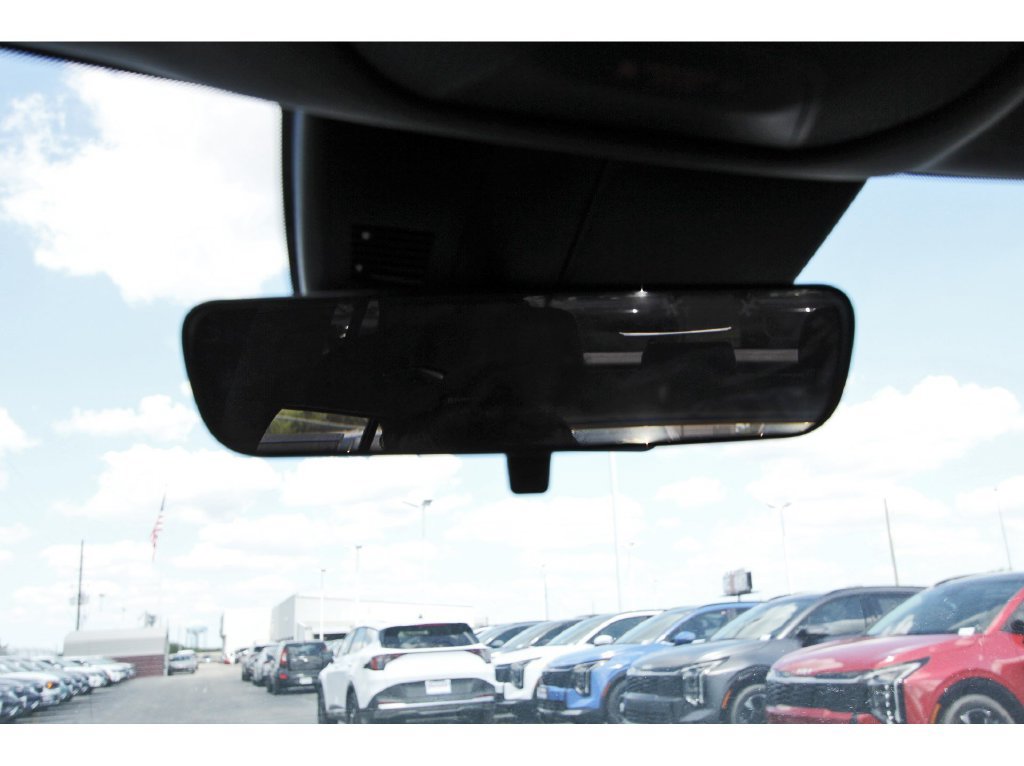 New 2027 Kia EV3 Wind FWD image 17