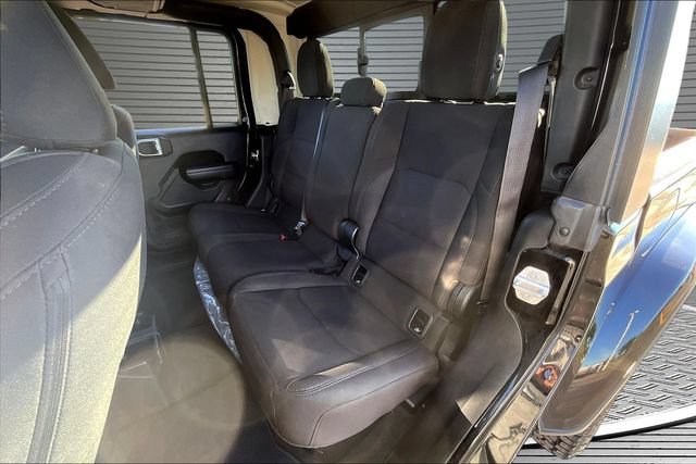 Used 2022 Jeep Gladiator Sport AWD/4WD image 23