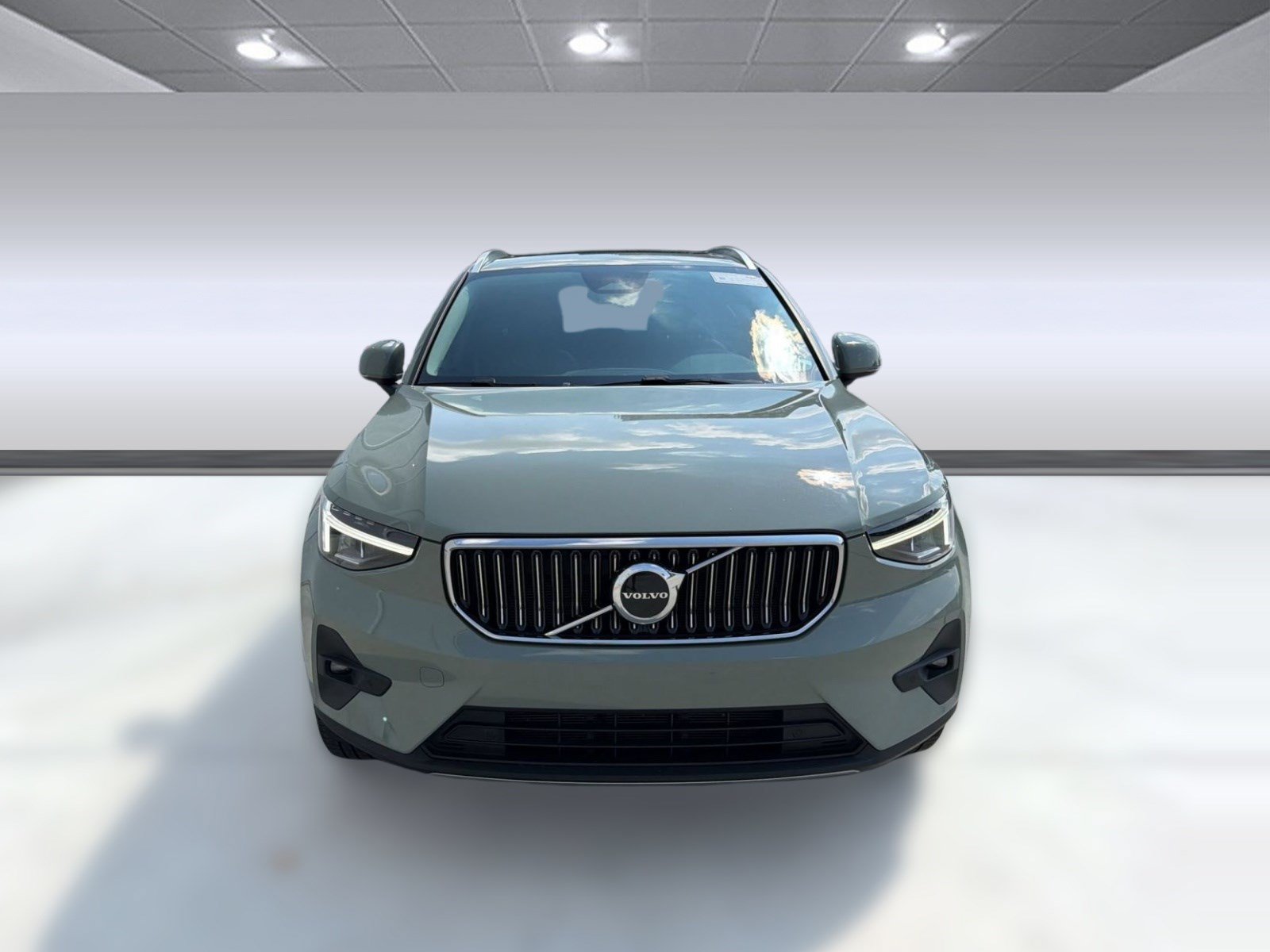 Certified 2023 Volvo XC40 B5 Plus w/ Protection Package Premier AWD/4WD image 6