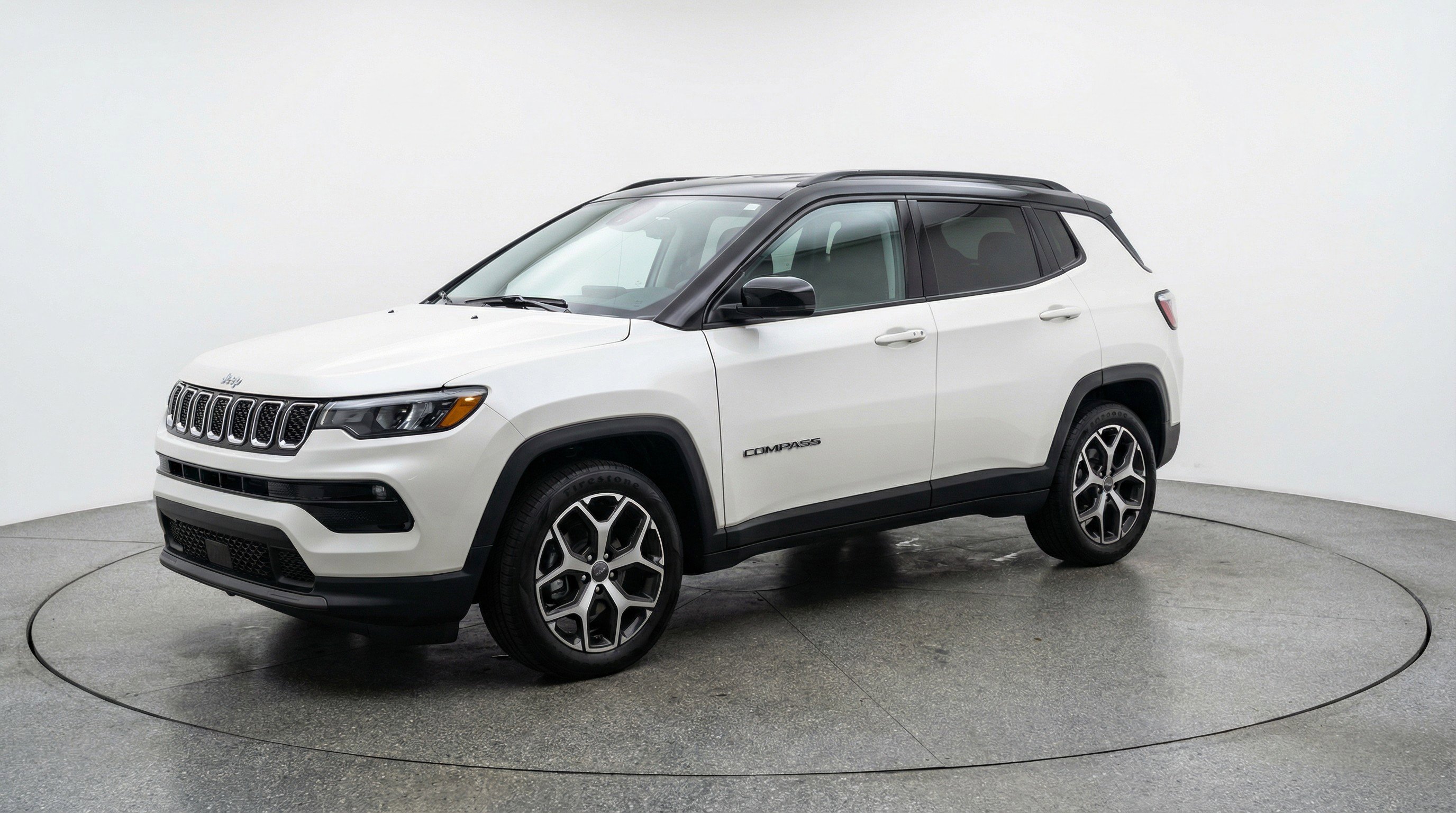 Used 2025 Jeep Compass Limited image 3