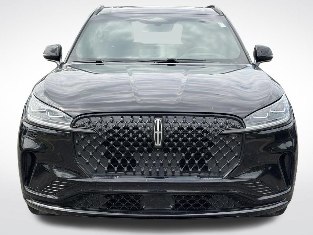 Used 2025 Lincoln Aviator Black Label w/ Jet Appearance Package AWD/4WD image 3