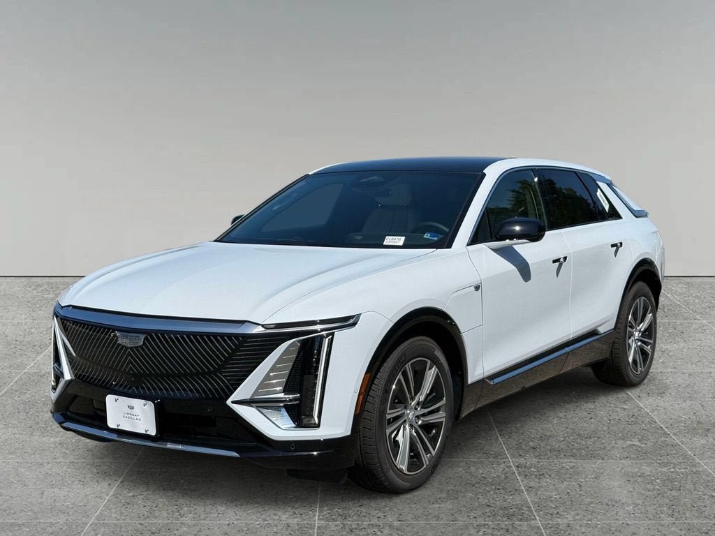 New 2026 Cadillac Lyriq Luxury RWD image 1
