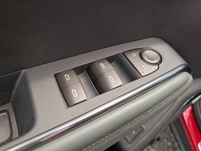 New 2026 GMC Acadia AT4 w/ Luxury Package AWD/4WD image 15