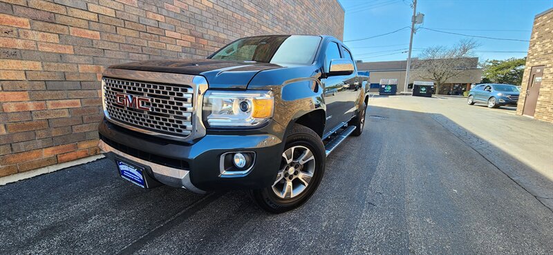 Used 2018 GMC Canyon Denali image 1
