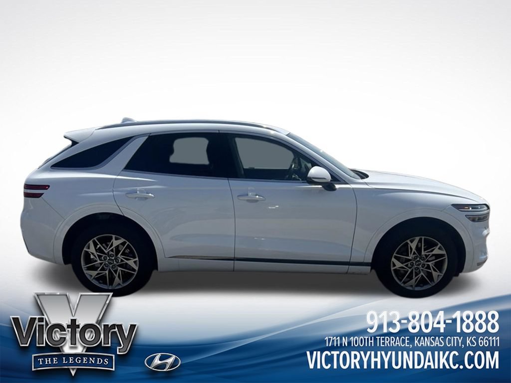 Used 2025 Genesis GV70 2.5T AWD/4WD image 6