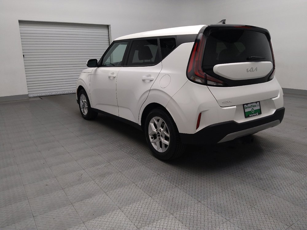 Used 2023 Kia Soul LX w/ LX Technology Package image 5
