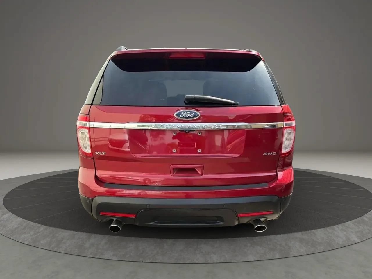 Used 2014 Ford Explorer XLT w/ Equipment Group 202A AWD/4WD image 6