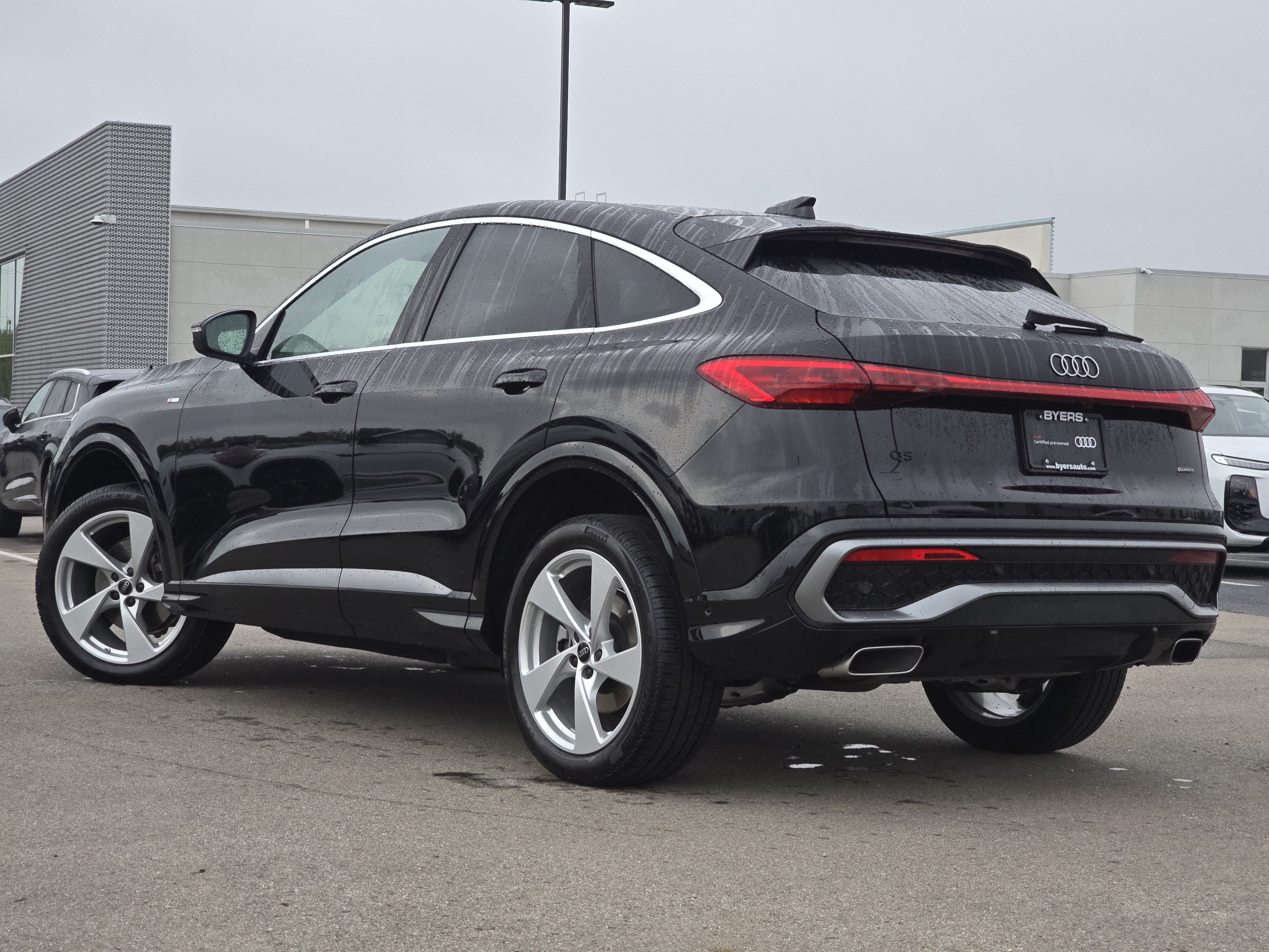 Certified 2025 Audi Q5 Premium Plus w/ Premium Plus AWD/4WD image 5