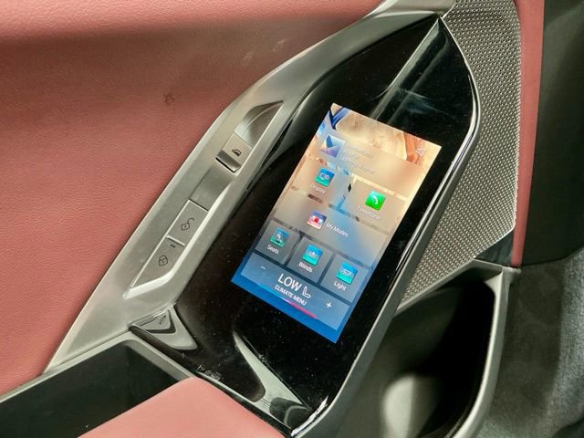 Used 2023 BMW i7 xDrive60 AWD/4WD image 11